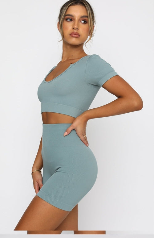 Seamless Cropped Sports Tee